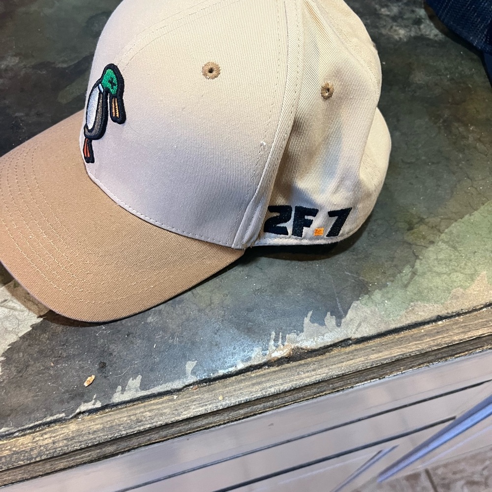 24 7 Hunt hat